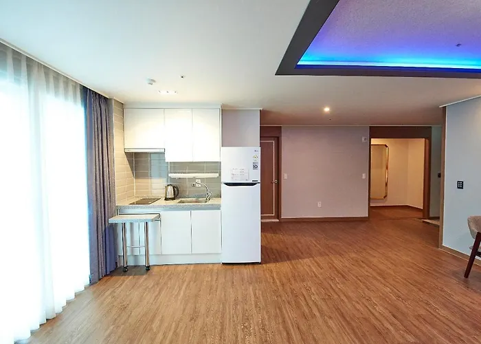 The Port Hotel 2*
