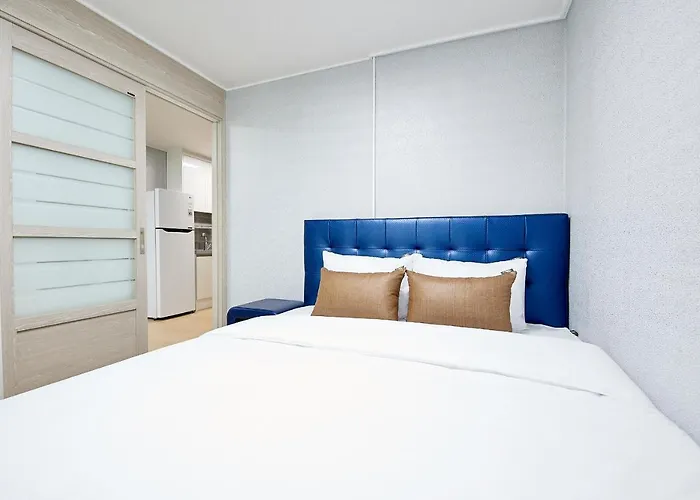 Hotel The Port 2*